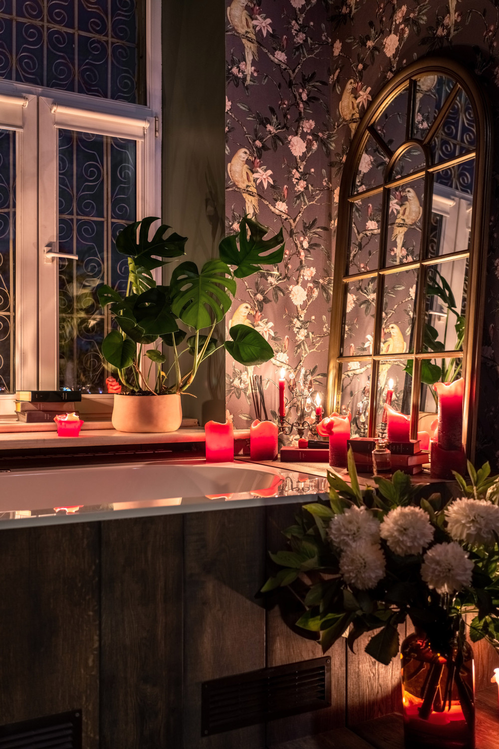 乌克兰历史公寓，古董家具打造精致闺房风格-26