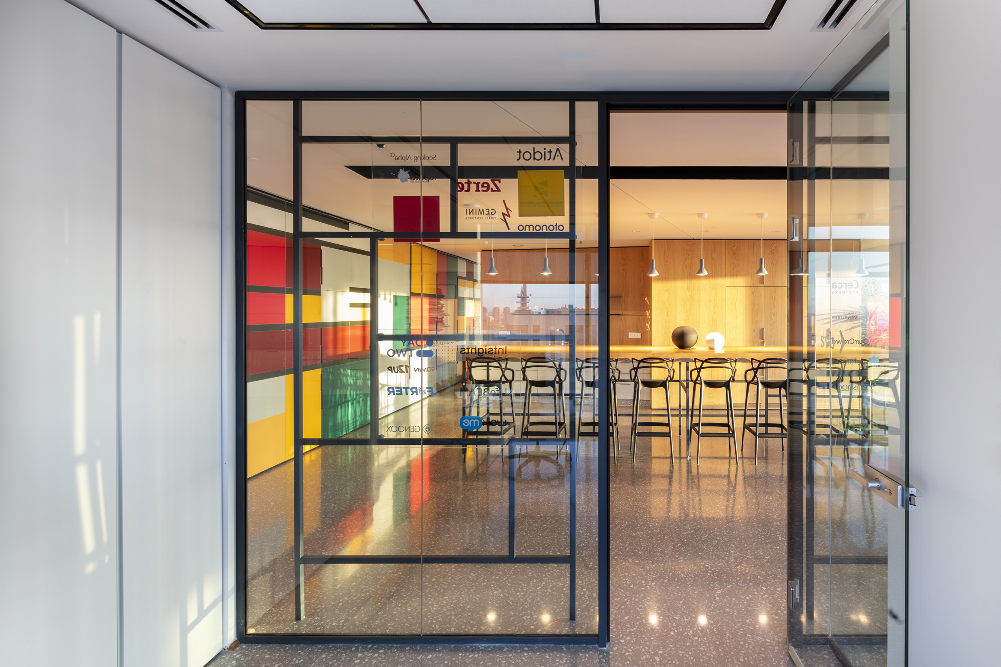 永恒之境 · 以色列 SVB 银行办公室设计-31