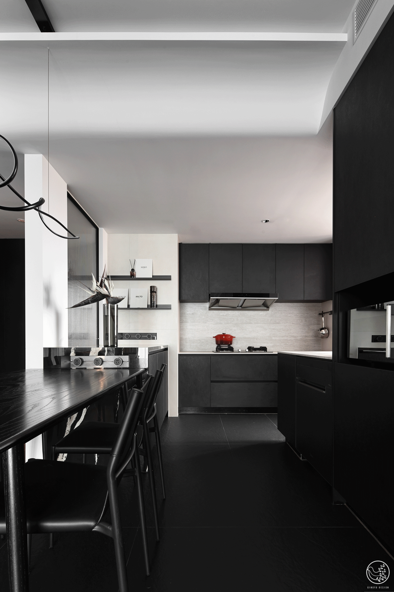 黑白灰的克制与浪漫-30