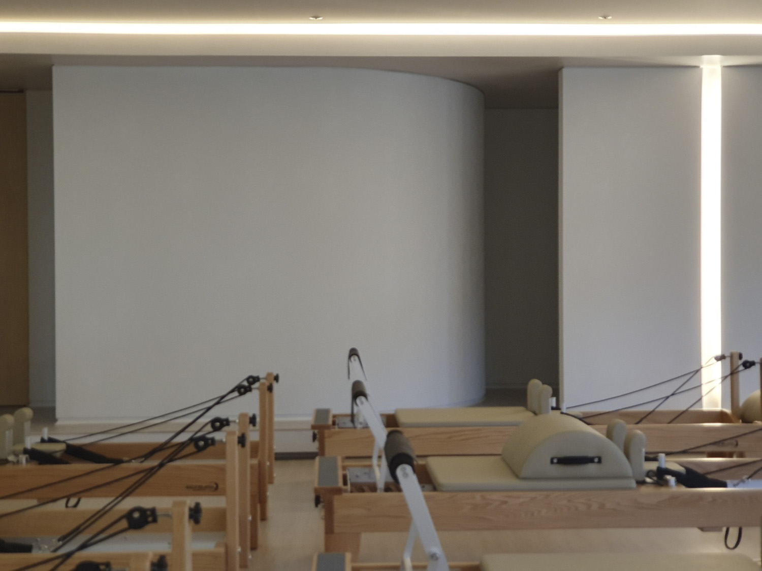 130 平现代简约风格办公室设计-10