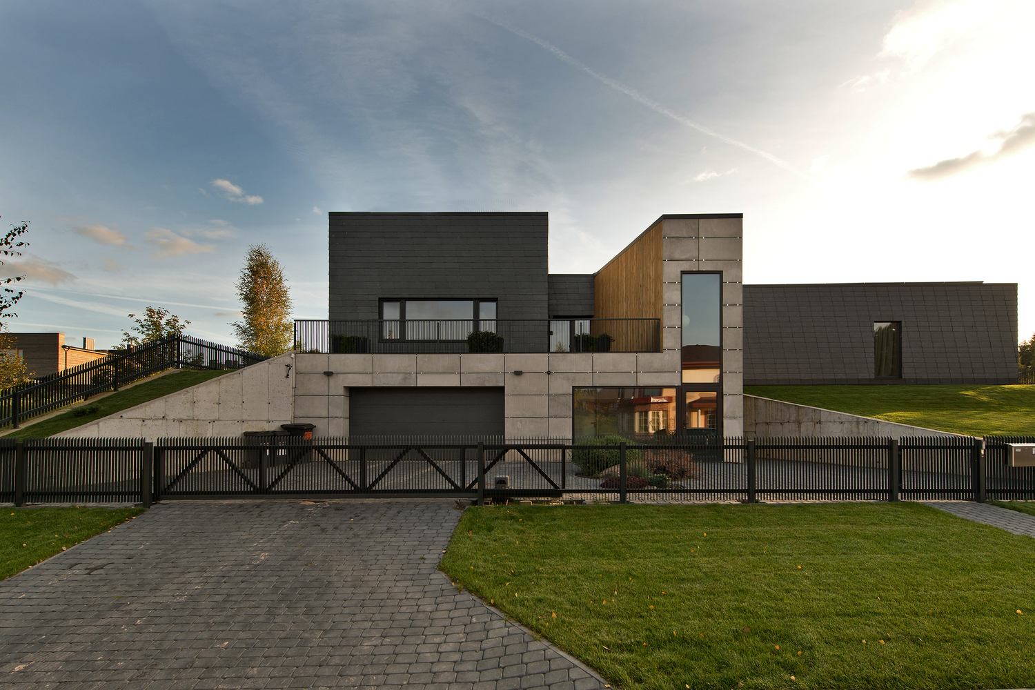 Black House in Vilnius  Laurynas Žakevičius architects-35