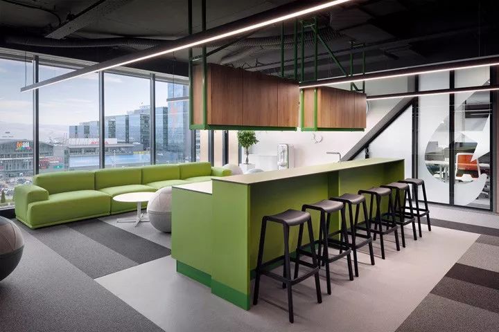 Stars Group 索非亚办公室 | 暗黑主题下的多元化空间设计-4