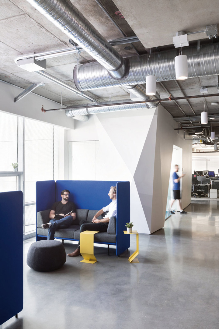 游戏公司Capcom加拿大总部  DIALOG-9