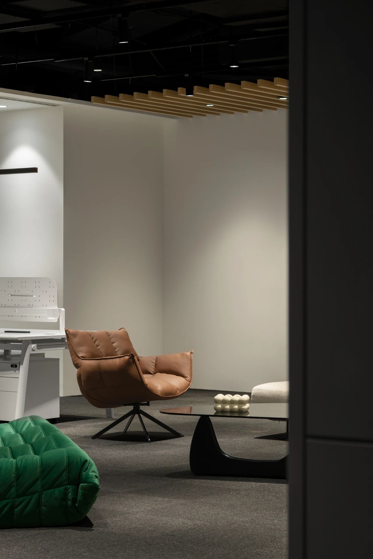 上海晶耀前滩办公空间设计丨中国上海丨内造设计室-14