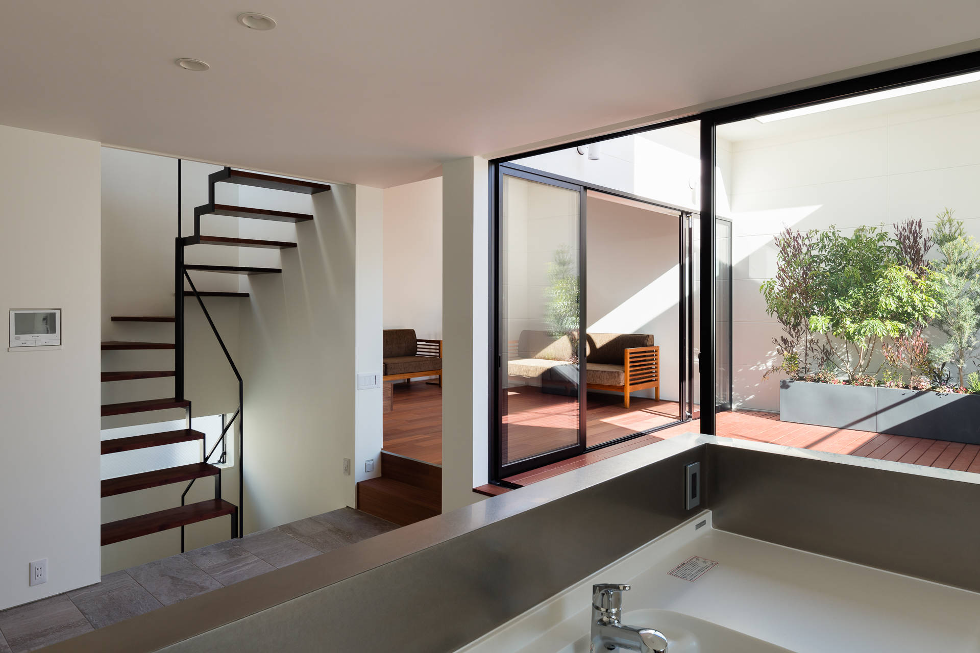 东京带露台庭院住宅 | ARCHIPLACE 的日常活动空间设计-18