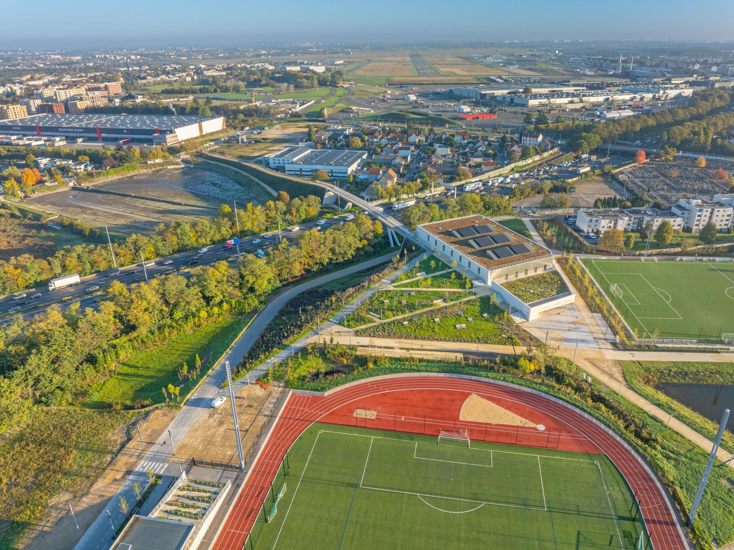 巴黎高速公路上的木桥丨法国巴黎-18