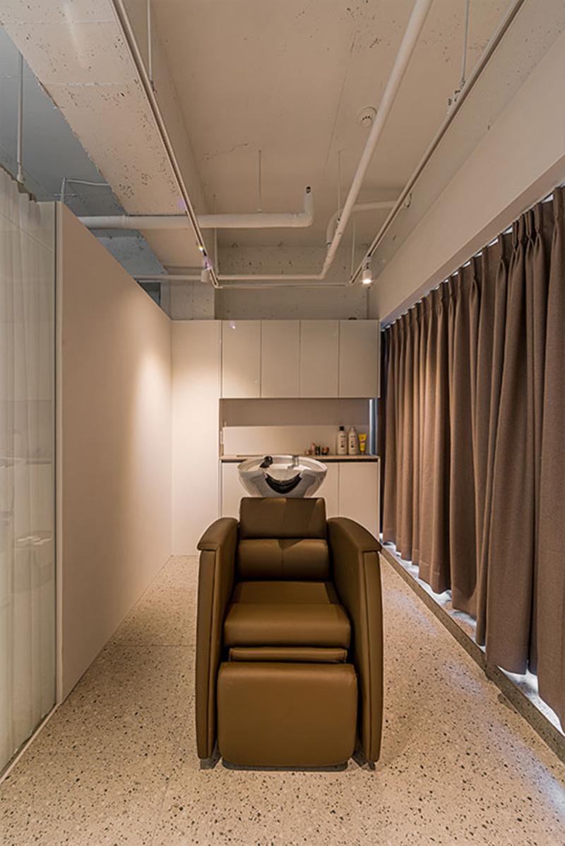 25 平韩式现代风格理发店设计，简约舒适-15