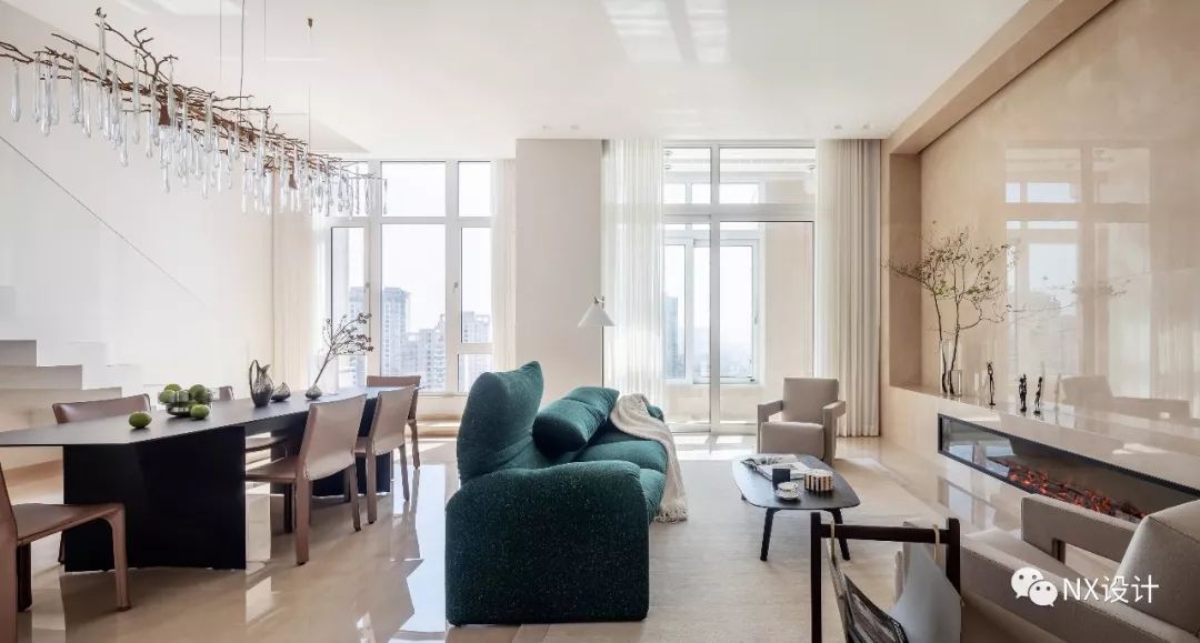 中梁首府 | 倪伟锋的简约错层空间设计-11