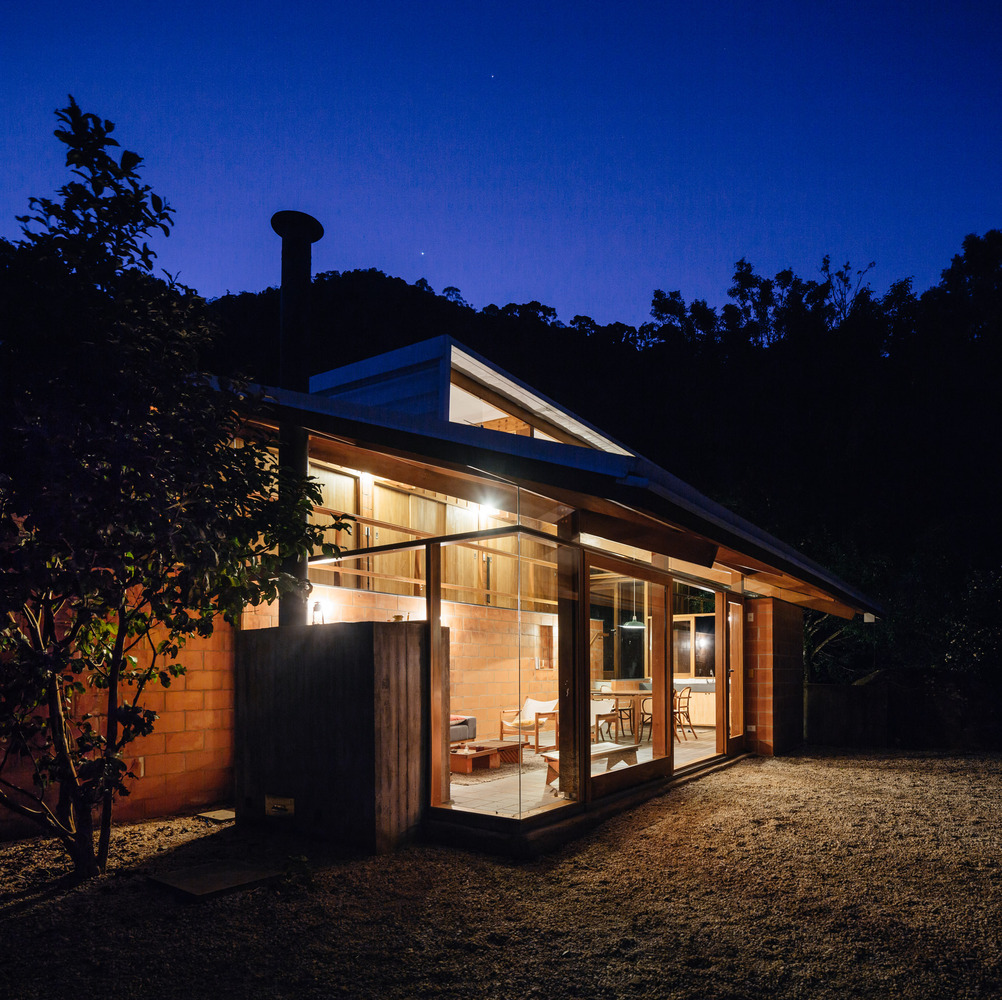 巴西半山坡住宅——自然与设计的完美融合-29