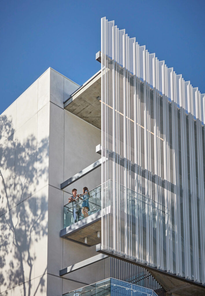 Loyola Marymount University 校园建筑设计丨美国洛杉矶丨Skidmore,Owings & Merrill-19