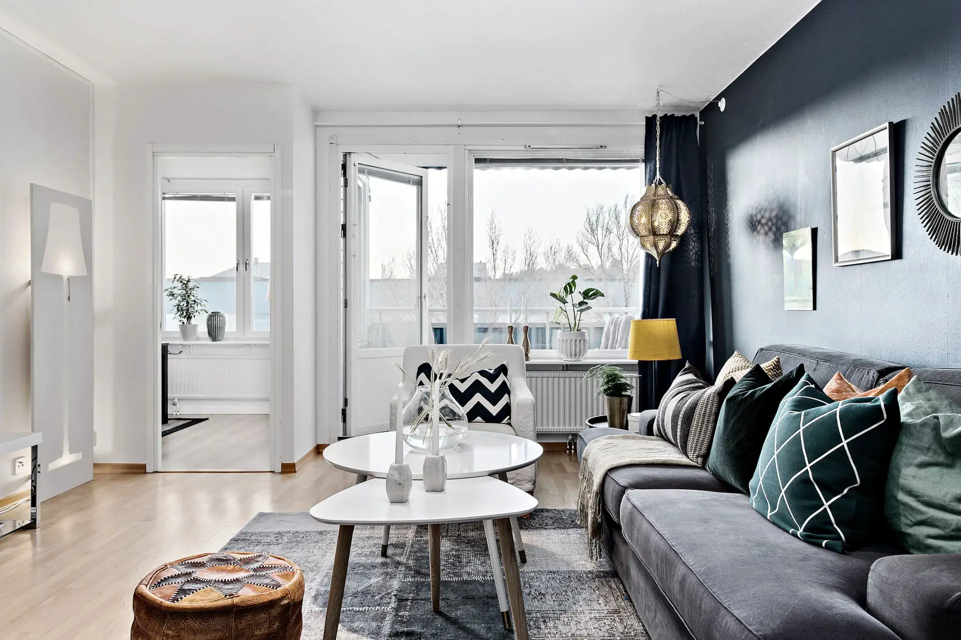 瑞典公寓个性设计 | 壁纸与油漆的巧妙运用-3