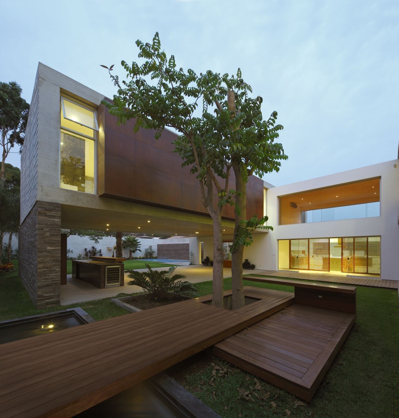 绿意盎然的空间艺术—— La Planicie House II-23