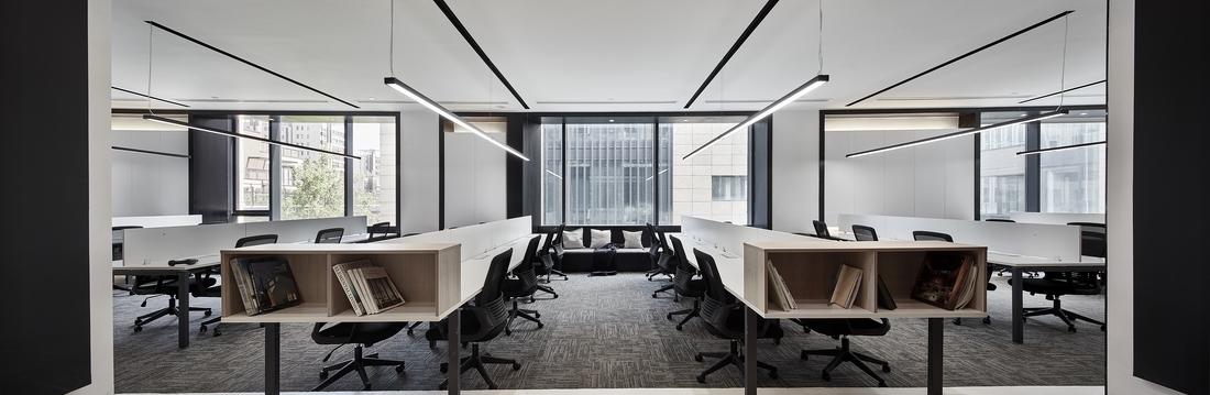 上海腾邦差旅办公空间——飞机元素解构,黑白灰主调的未来感办公环境-21