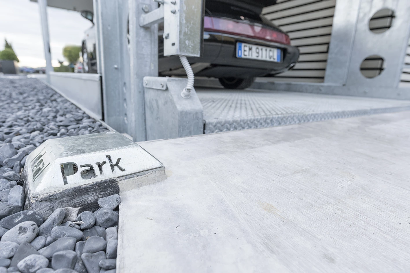 意大利湖畔酒店智能停车设计-24