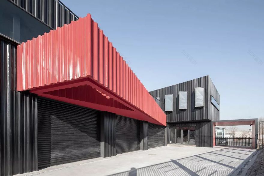 北京 The Pit House 汽车俱乐部 | 火车旁的社交实验空间-15