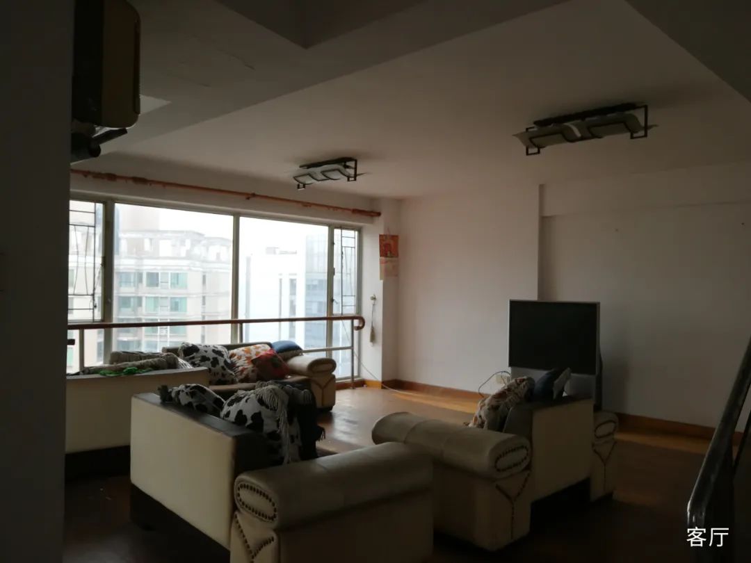 广州东风广场 · 现代简约复式住宅的破茧成蝶丨中国广州丨华浔品味装饰集团-5