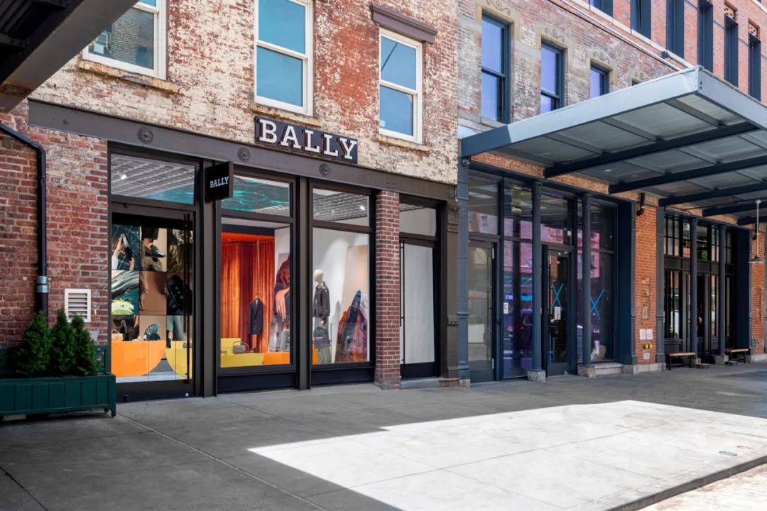 纽约 BALLY HAUS 概念旗舰店设计丨美国纽约丨Seen Displays-14