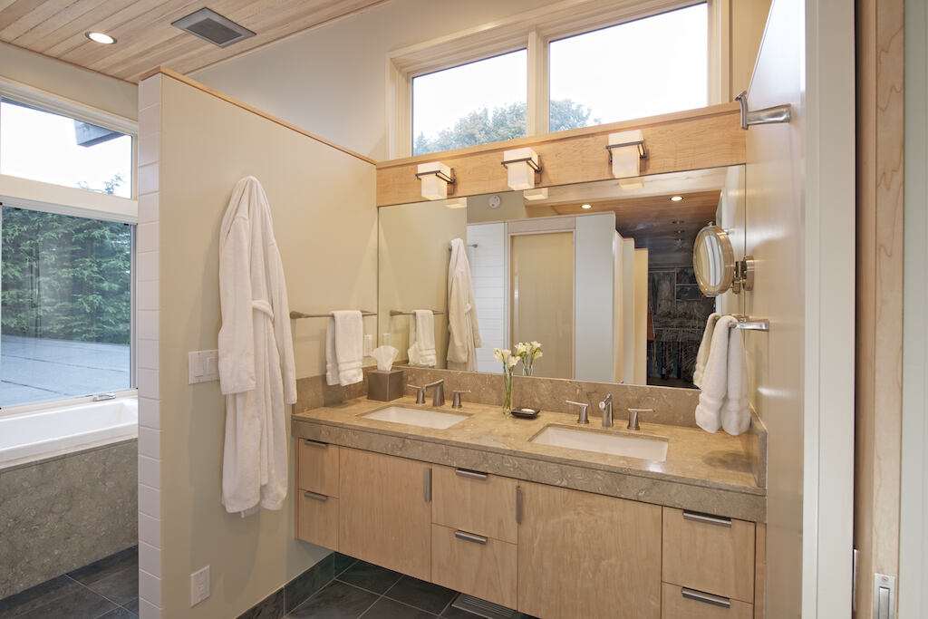 Seattle 中世纪避难所 | 简约美学与自然融合-7