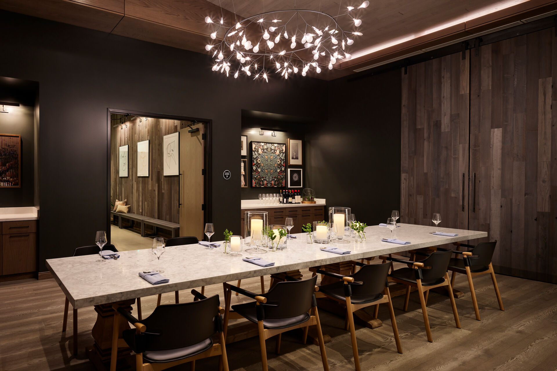 密尔沃基西部文艺复兴酒店丨美国丨Simeone Deary Design Group-0