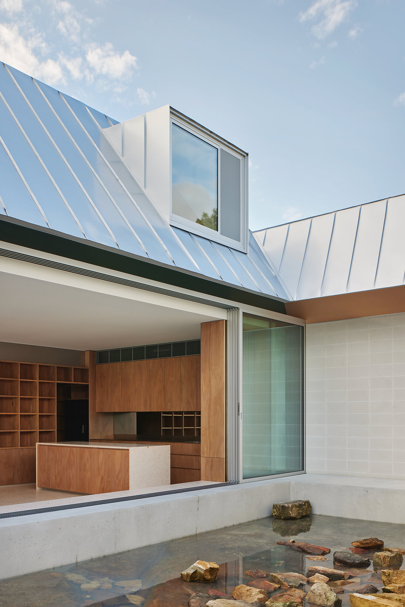 红山屋与工作室丨澳大利亚布里斯班丨Zuzana and Nicholas-30