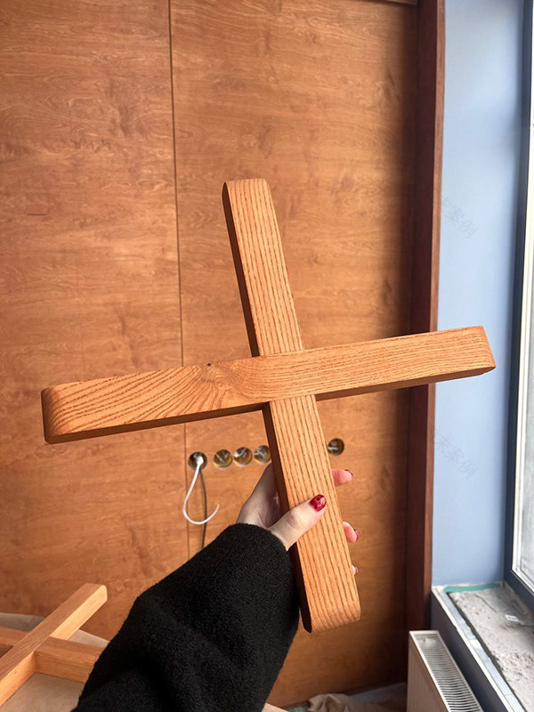 爱芝野甜品酒吧
注:由于OI CHI YE可能并非常见词汇,推测为品牌名音译,这里按发音给出一种可能的翻译,若有特定含义请提供更多背景信息 丨乌克兰基辅-36