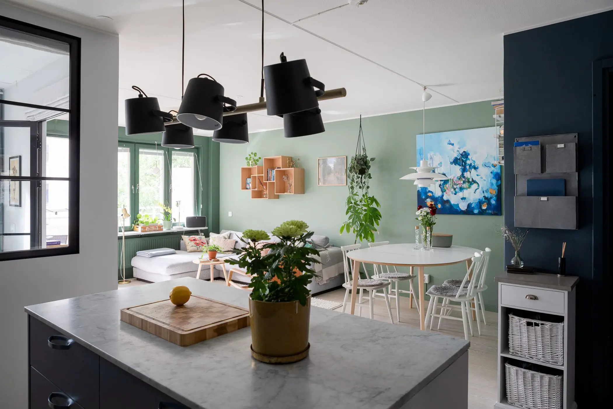 瑞典斯德哥尔摩明亮舒适两居室公寓设计-2