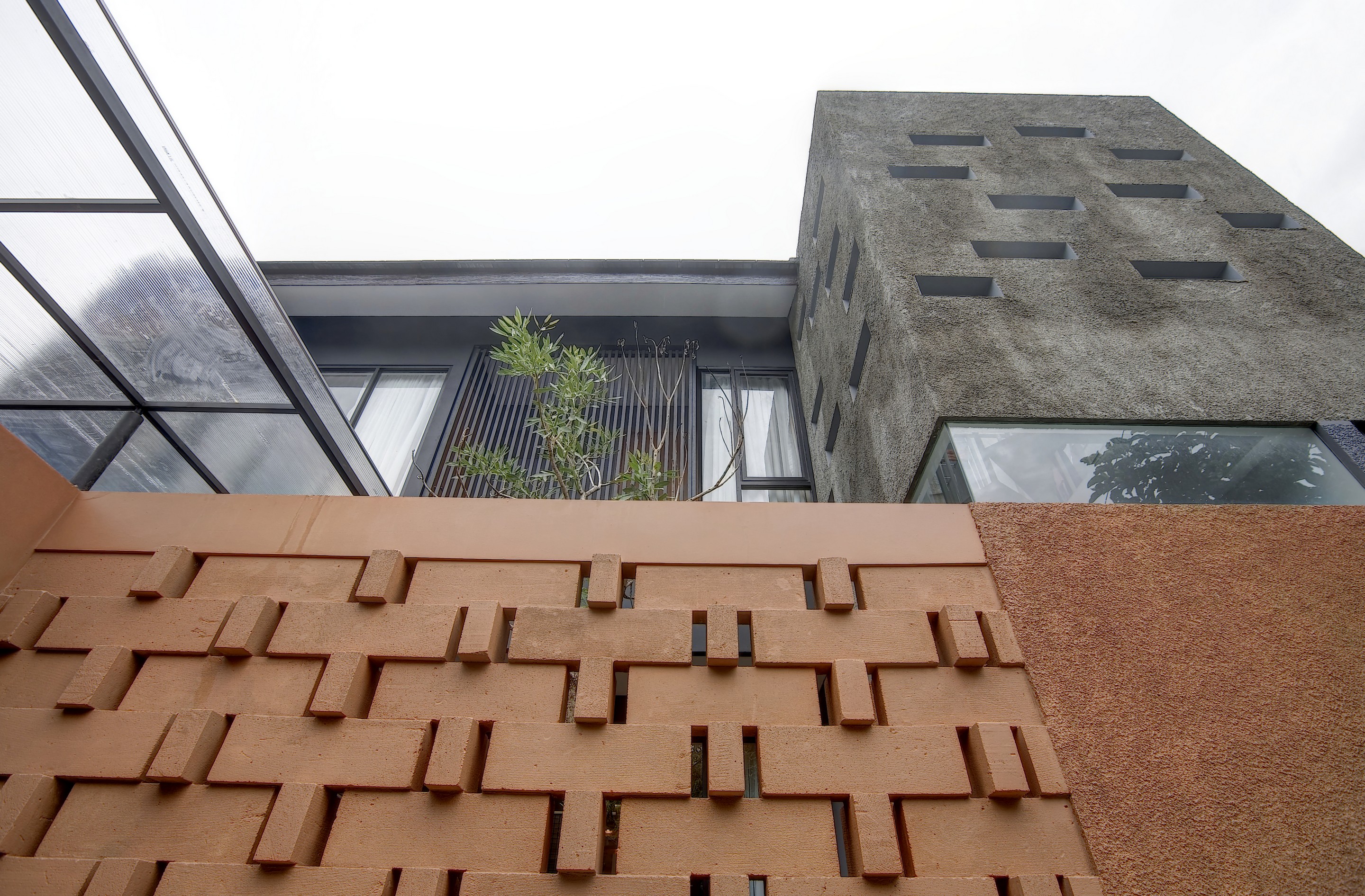 印尼西雅加达 150 平米砖房 | 轻质砖与混凝土的巧妙结合-47