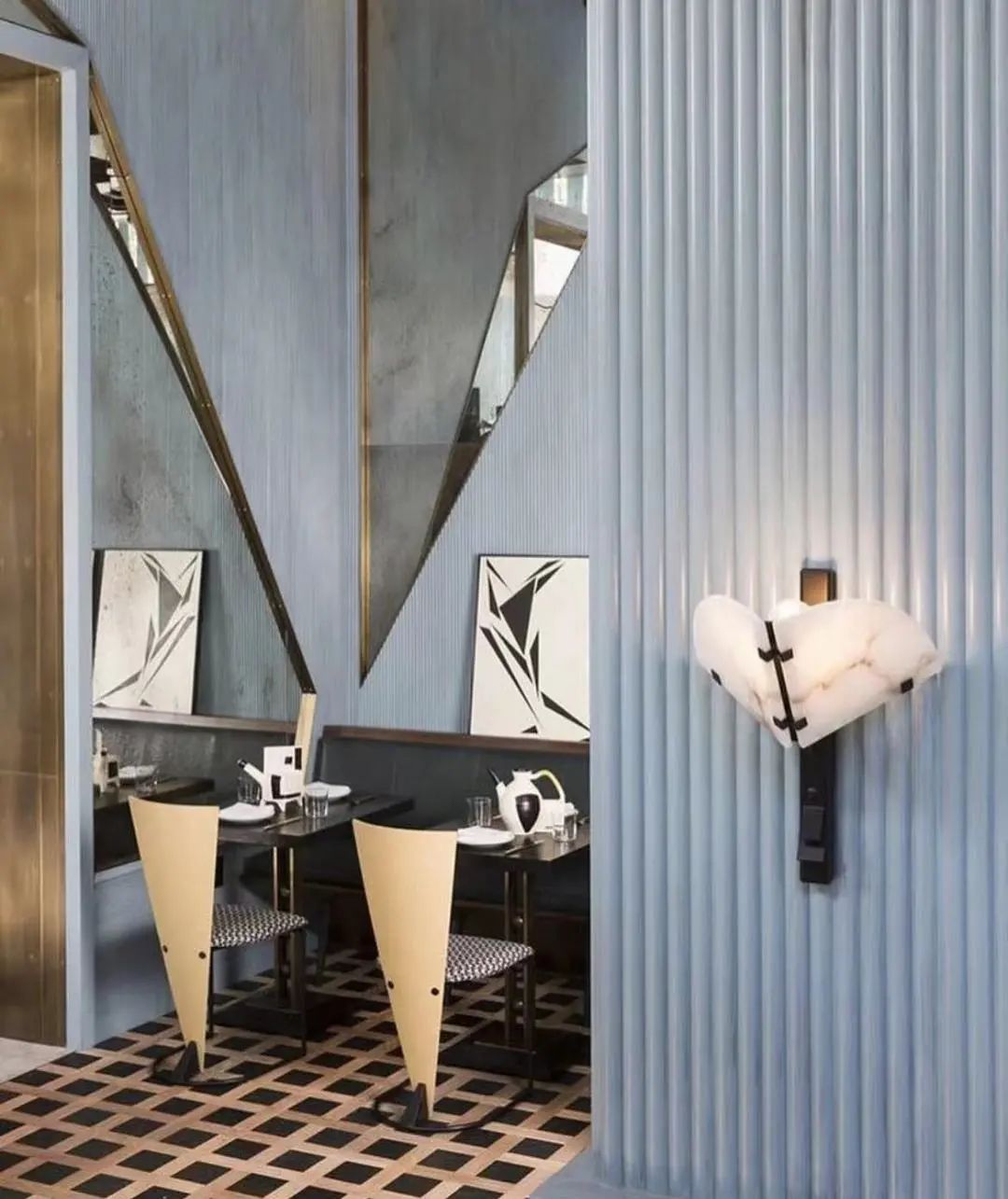 《Emily in Paris》办公室设计丨法国巴黎丨Netflix-29