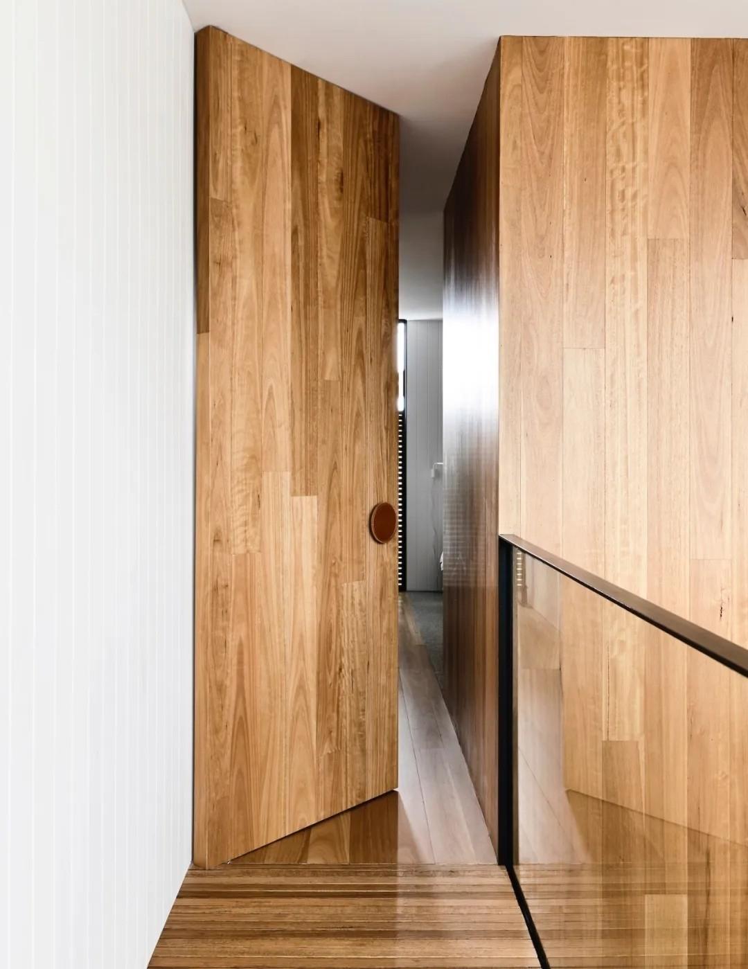 Bek Sheppard--简约现代住宅，用木材打造出温暖舒适的家-61