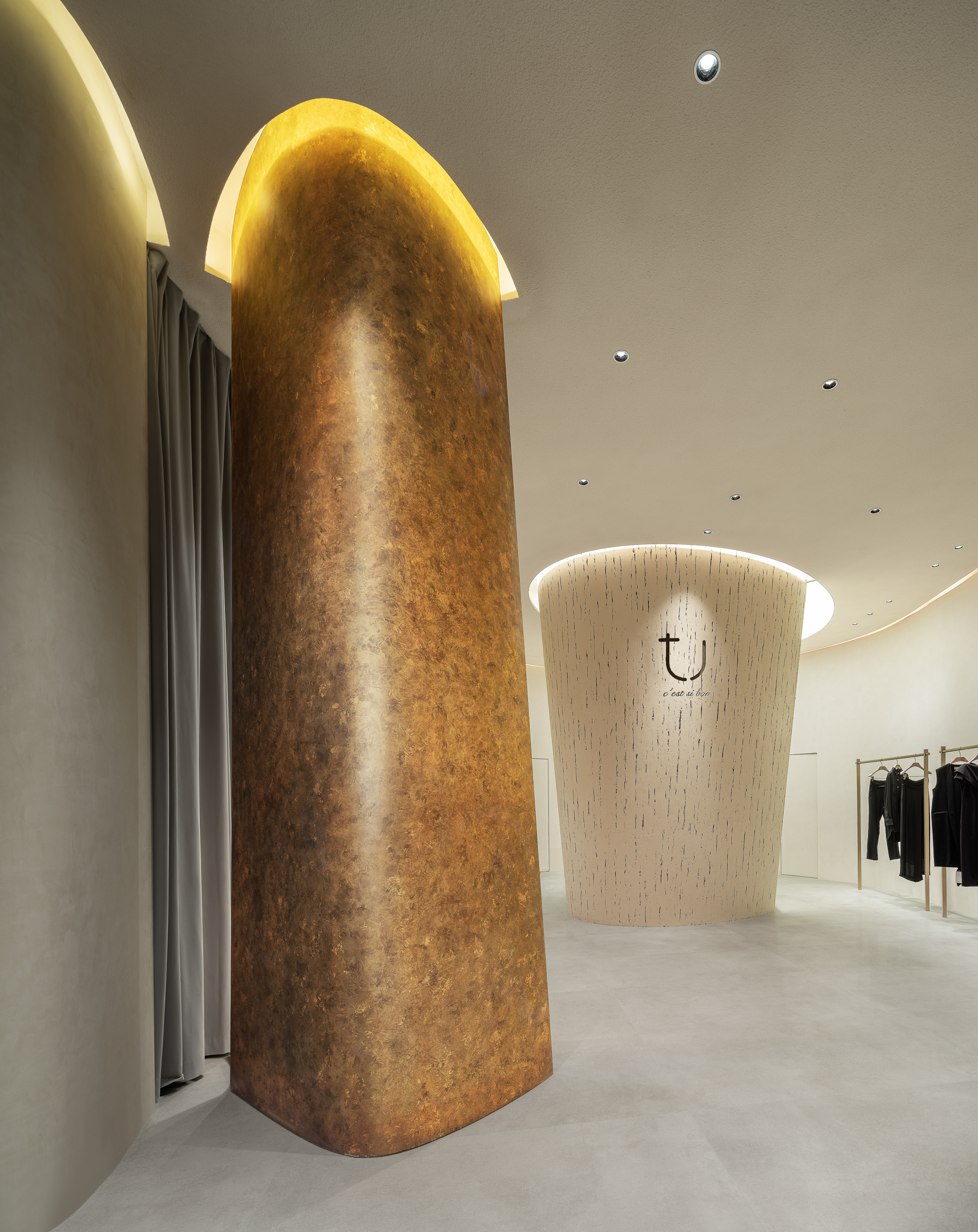 TU 晶耀前滩店丨中国上海丨弹性工作室-12