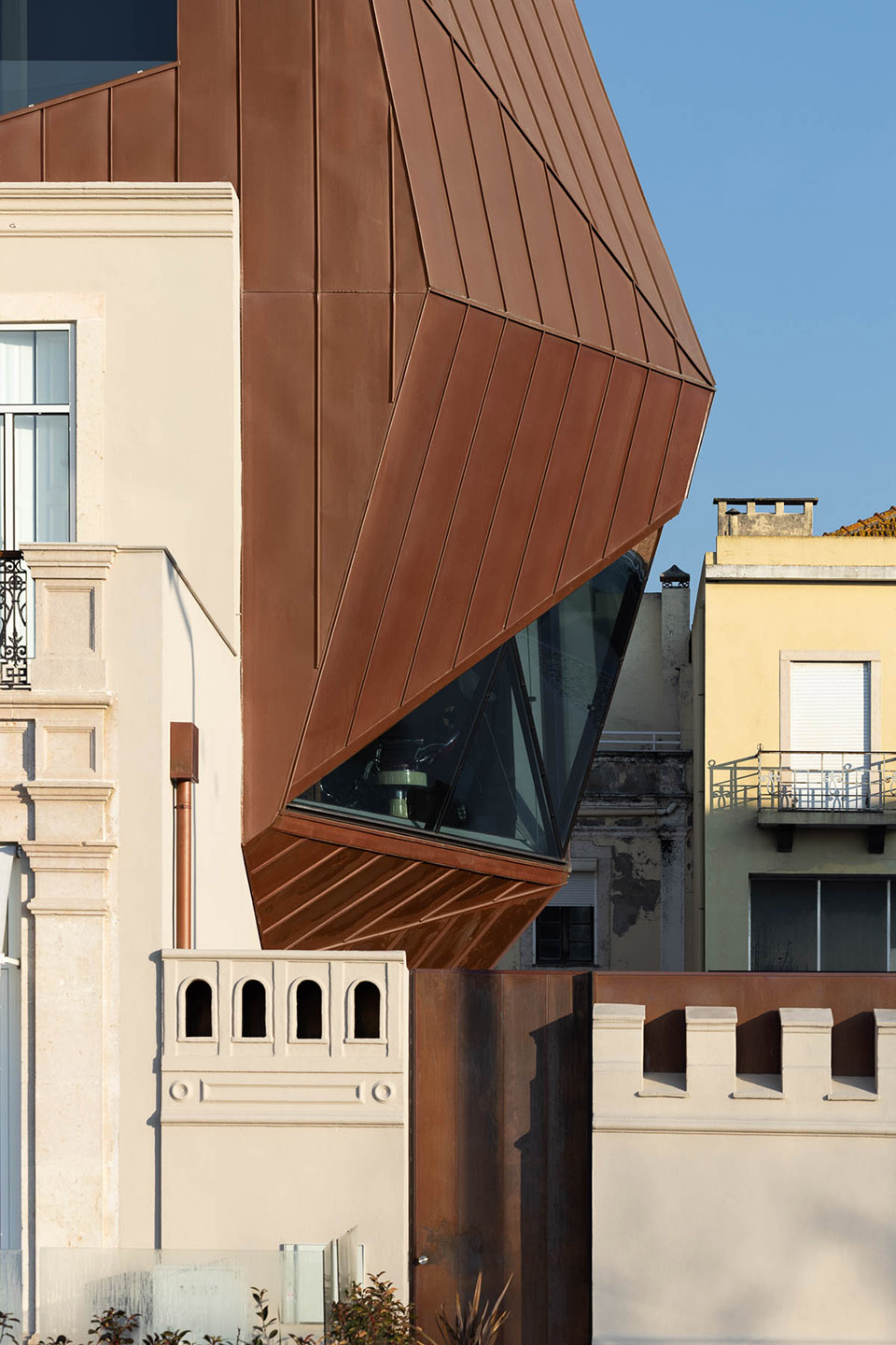 葡萄牙百年的老宅改造的办公楼丨danielmsantos,eng + arq 事务所-15