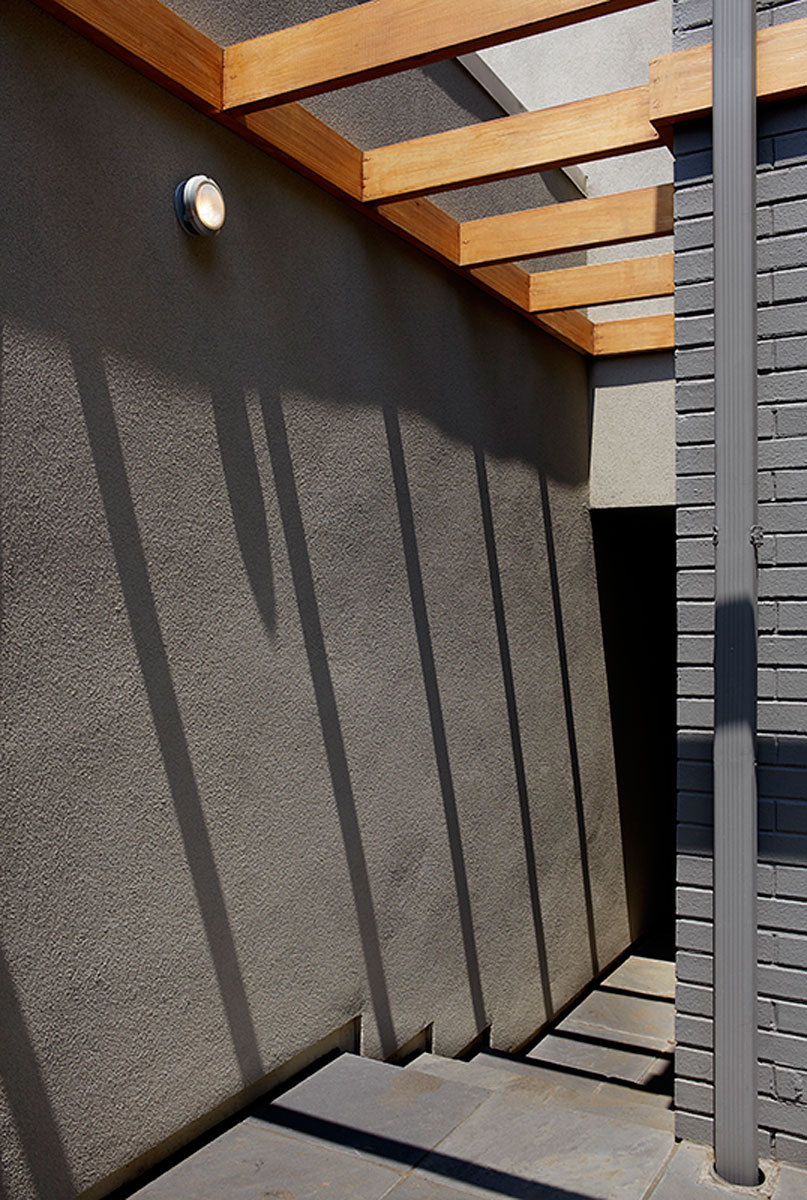 东杰斐逊住宅翻新扩建,内外空间和谐共生-11