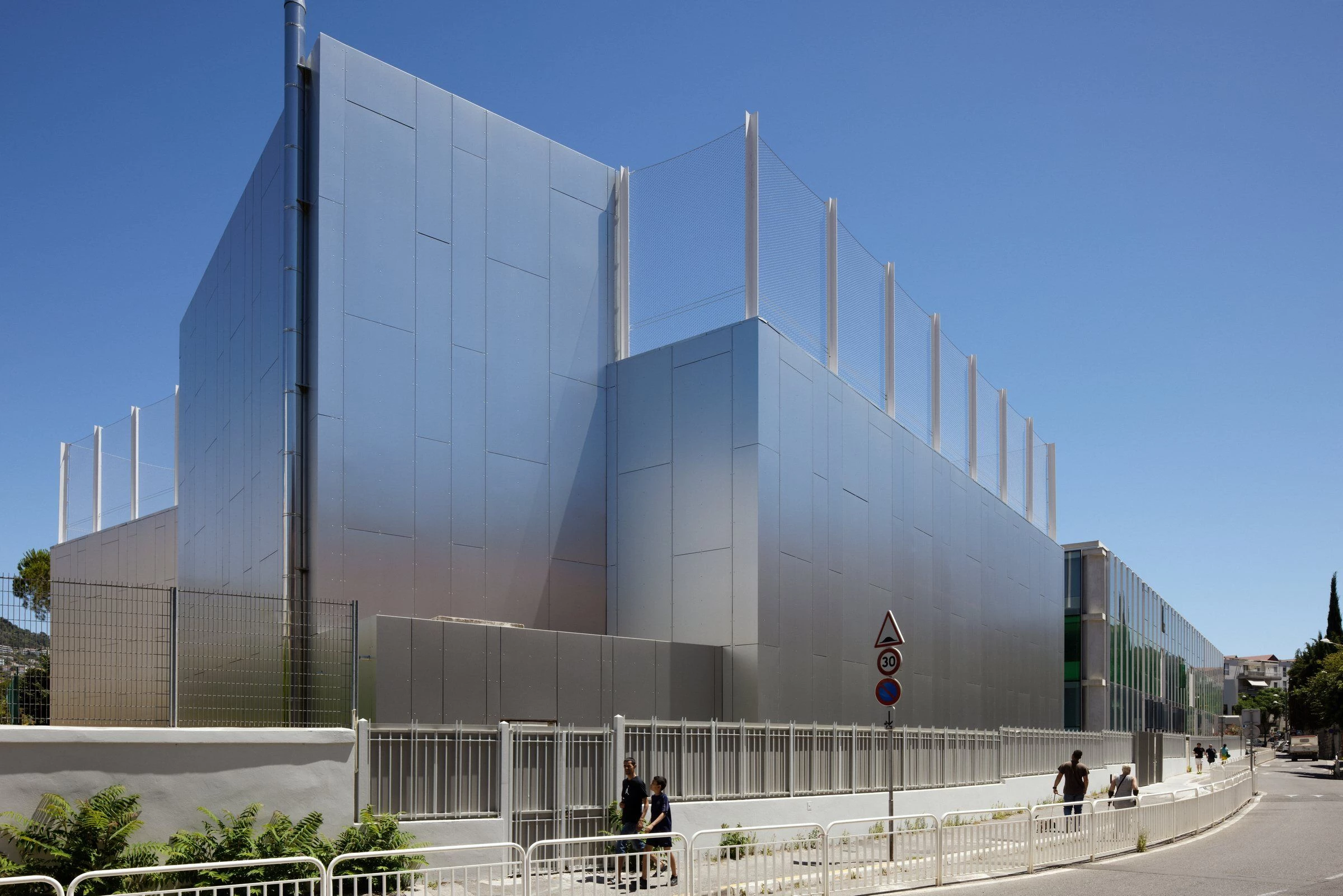 Simone Veil 中学丨法国尼斯丨Comte Vollenweider Architectes-23