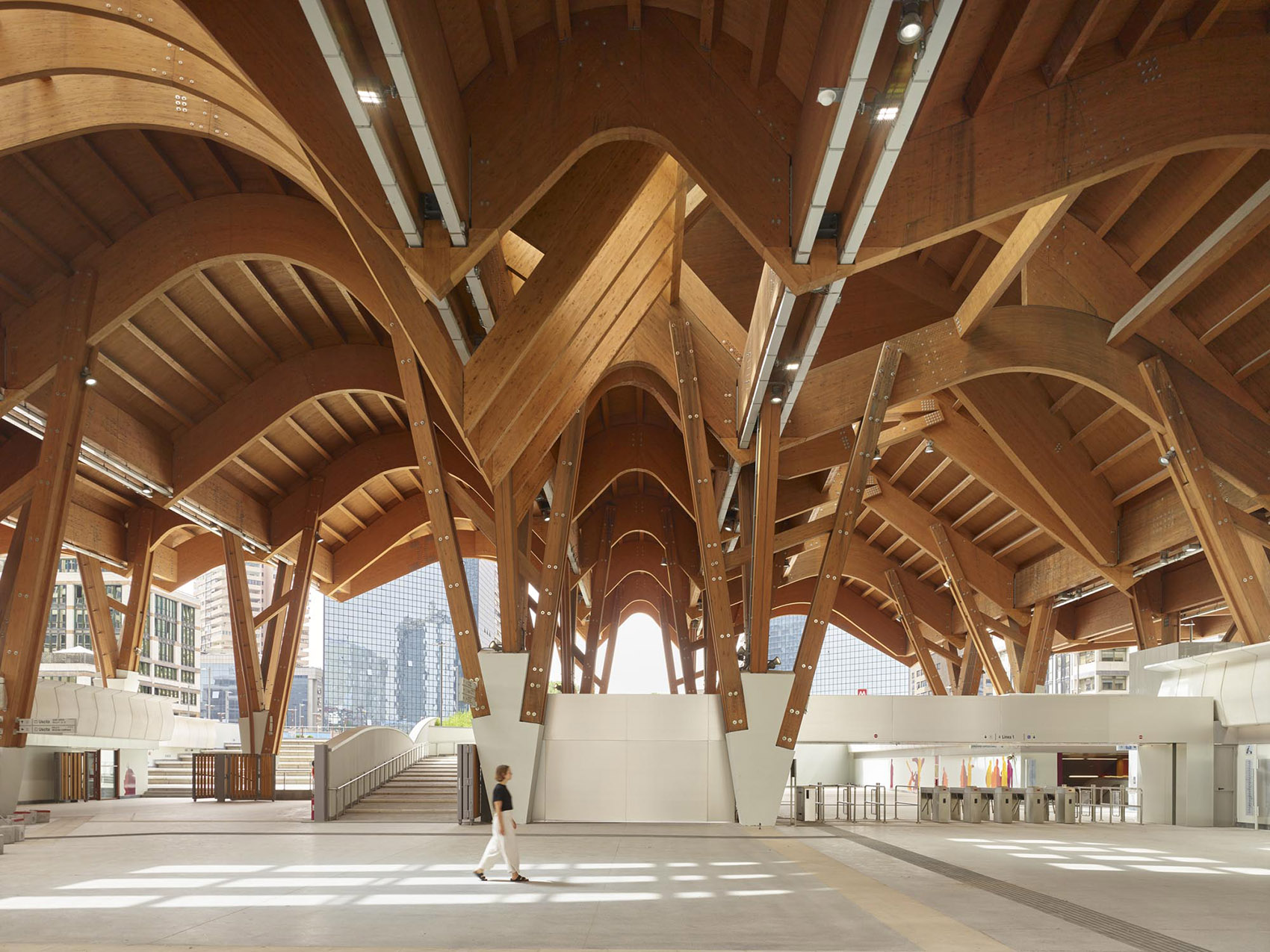 那不勒斯中央商务区车站丨意大利那不勒斯-39