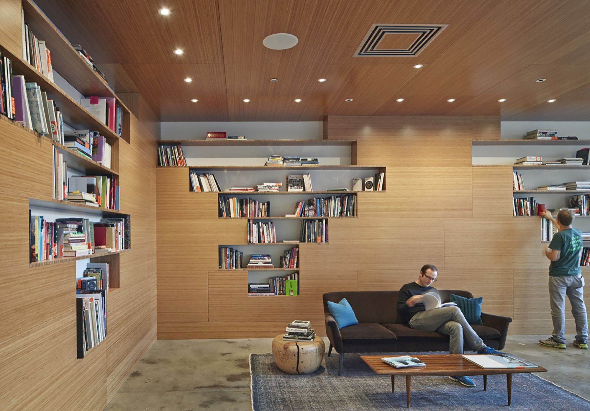 纽约 Wieden+Kennedy 办公室 | 极简空间,多元共享-5