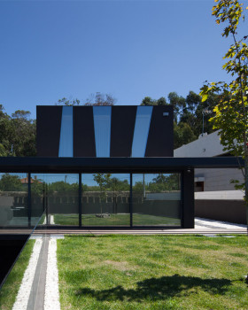 葡萄牙波沃德瓦兹姆住房丨António Fernandez Architects