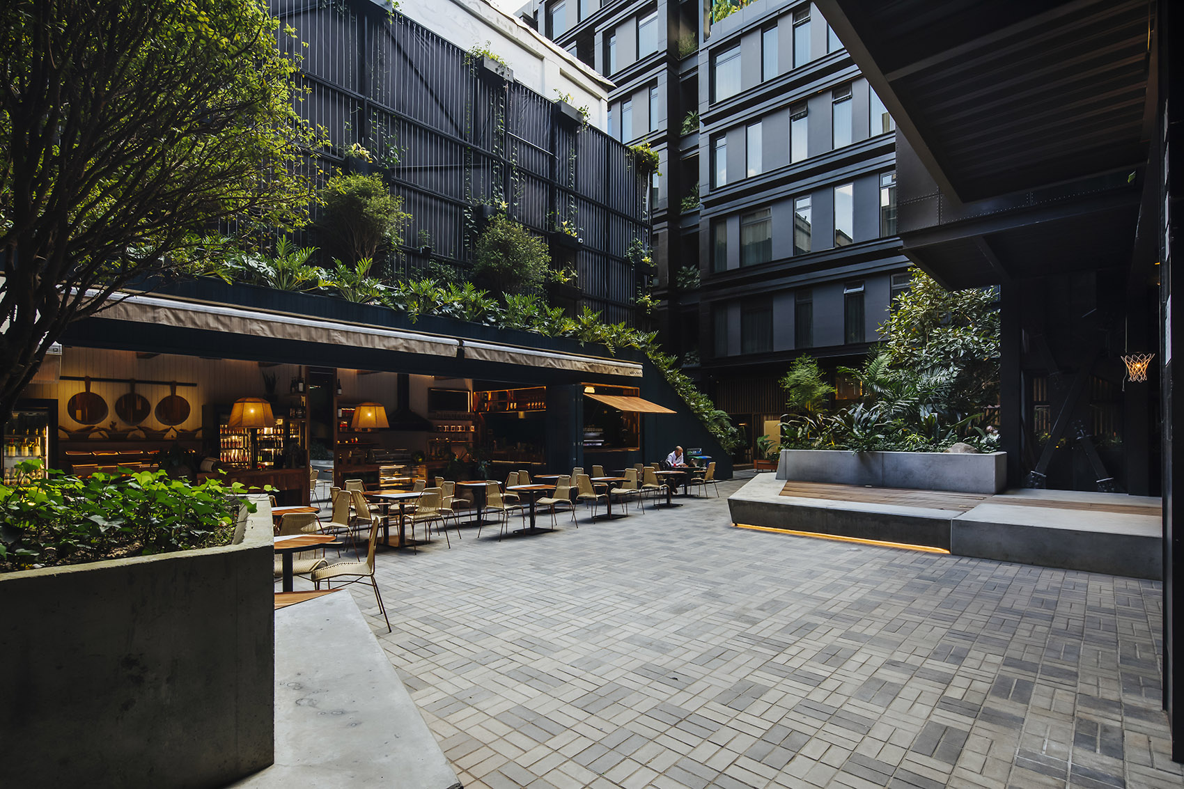 麦德林Click Clack酒店,哥伦比亚 / Plan:B Arquitectos-103