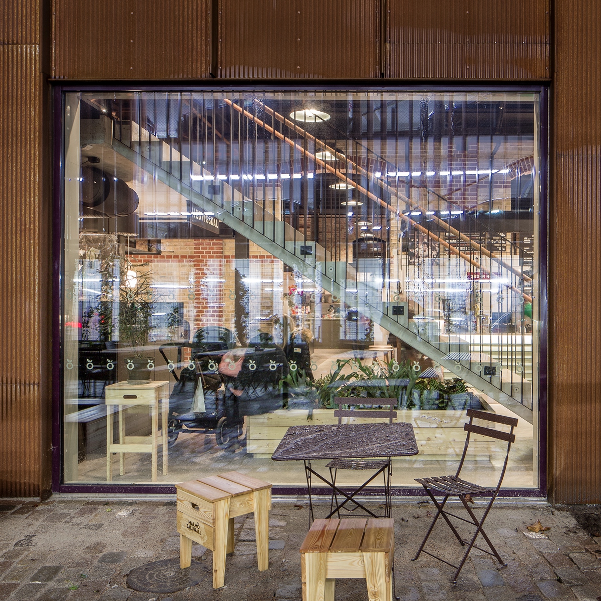 马尔默市场 | 旧货运站改造的全球美食爱好者目的地-13