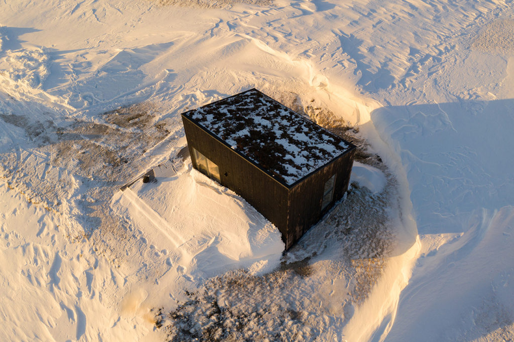 冰岛熔岩田上的小木屋“Aska”丨丹麦  冰岛Studio Heima-12