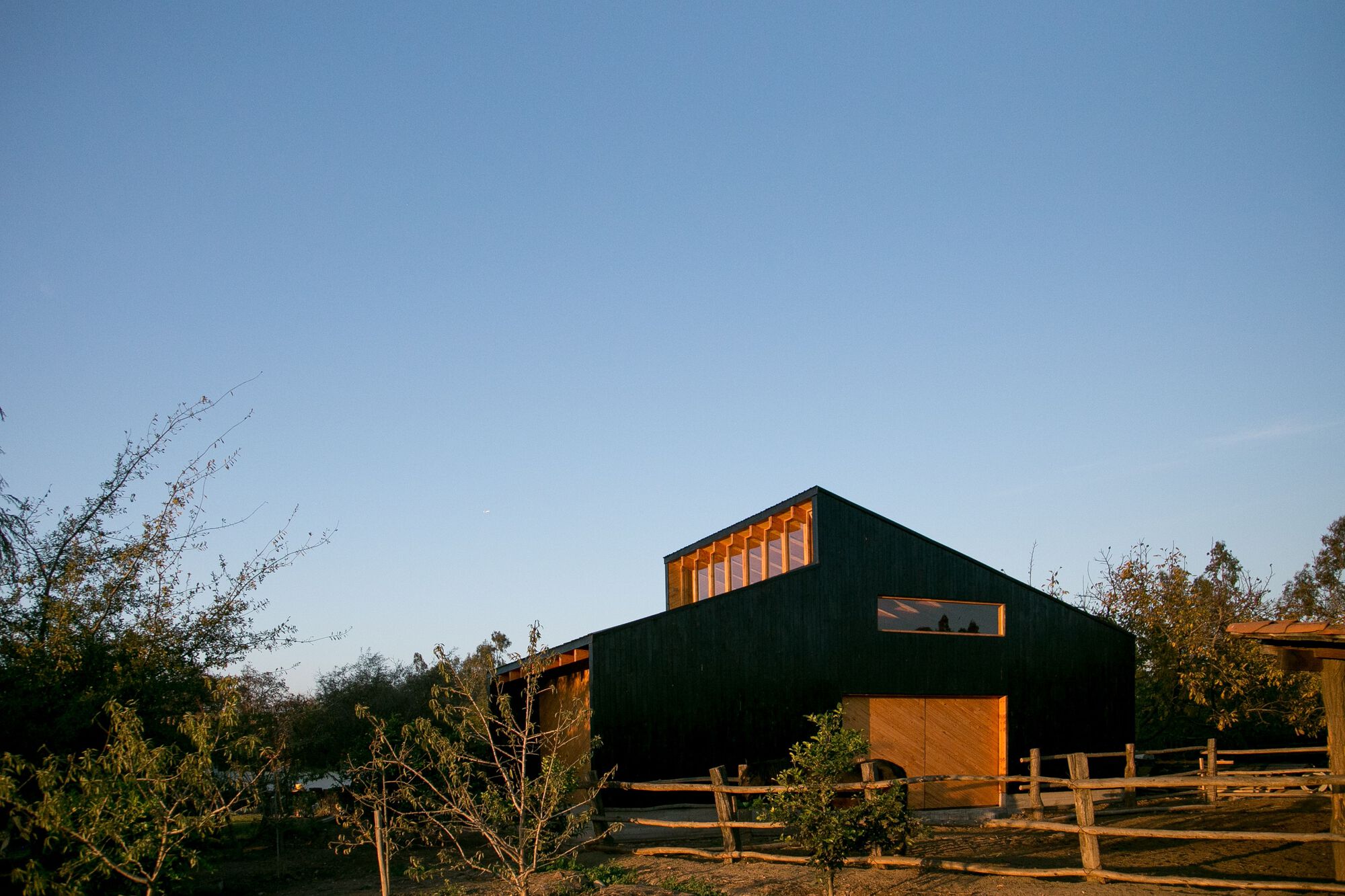 埃尔巴霍工作坊丨智利丨Valdivieso Arquitectos-27