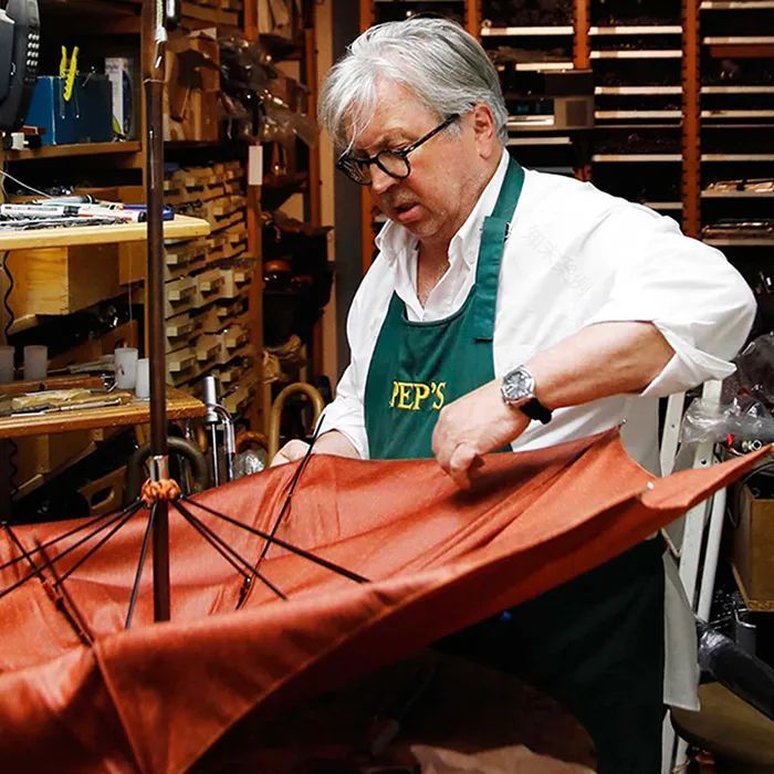 巴黎最后修伞师 | 匠心传承,让旧伞重生-148