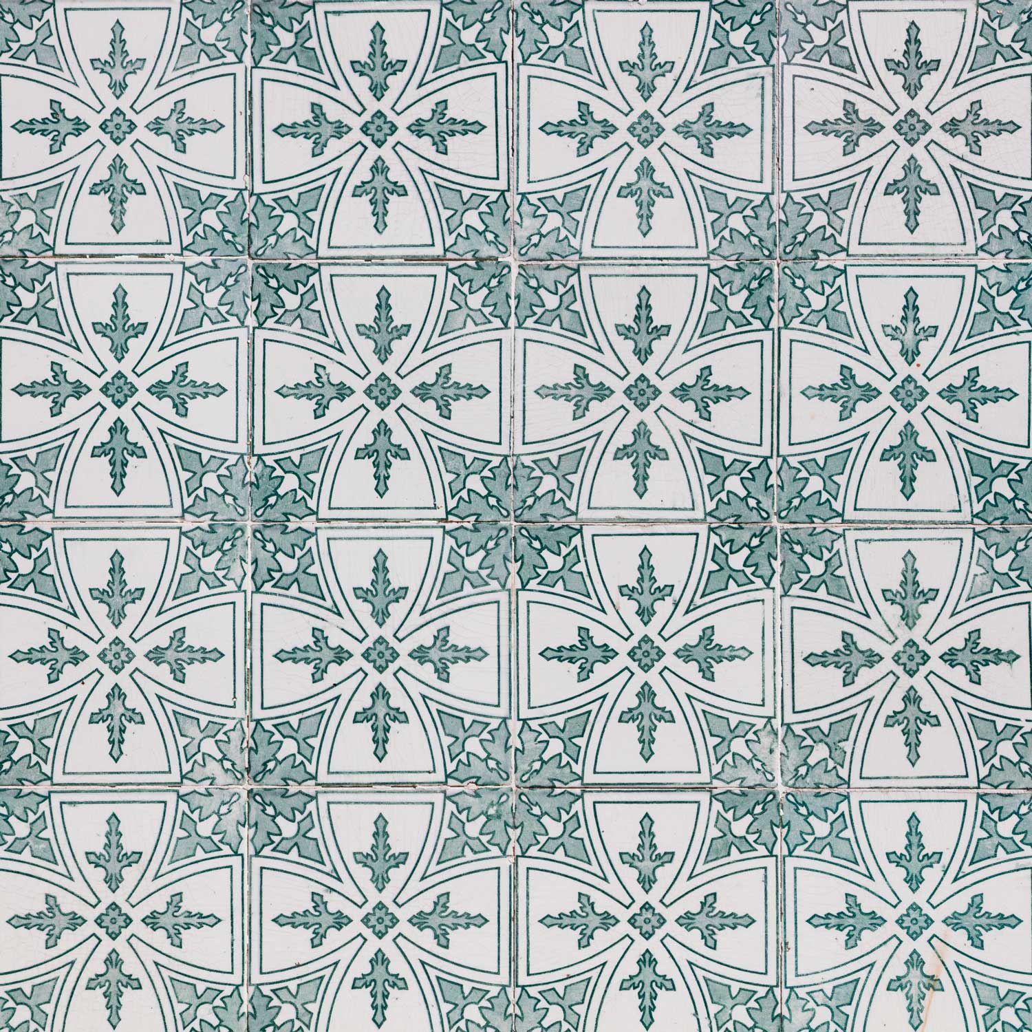 葡萄牙奥瓦城市翻新住宅，内外兼修的现代美学-26