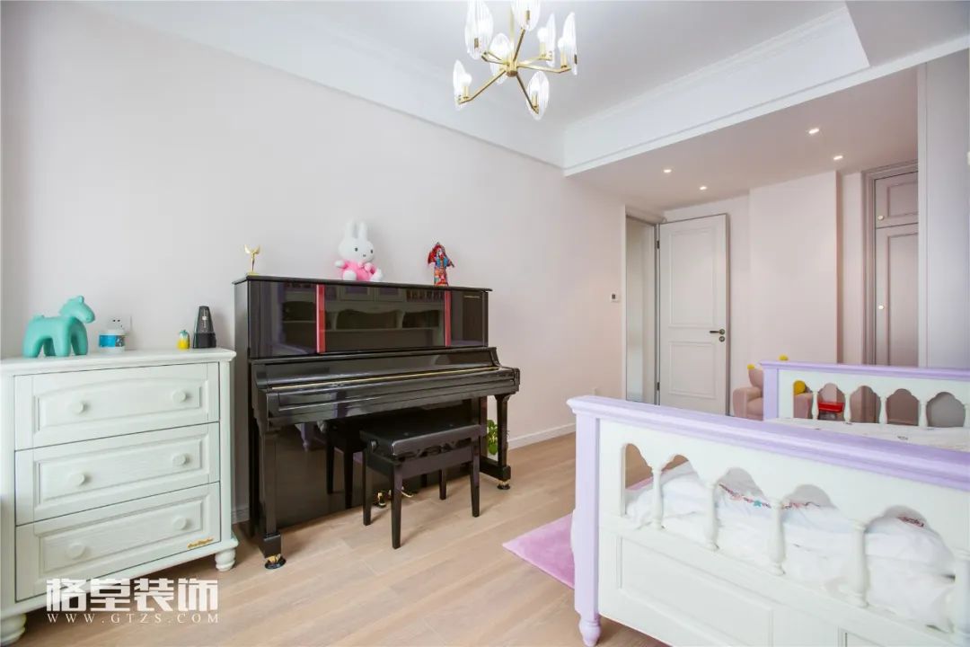 现代美式灰色调空间，优雅轻奢典范之家-24