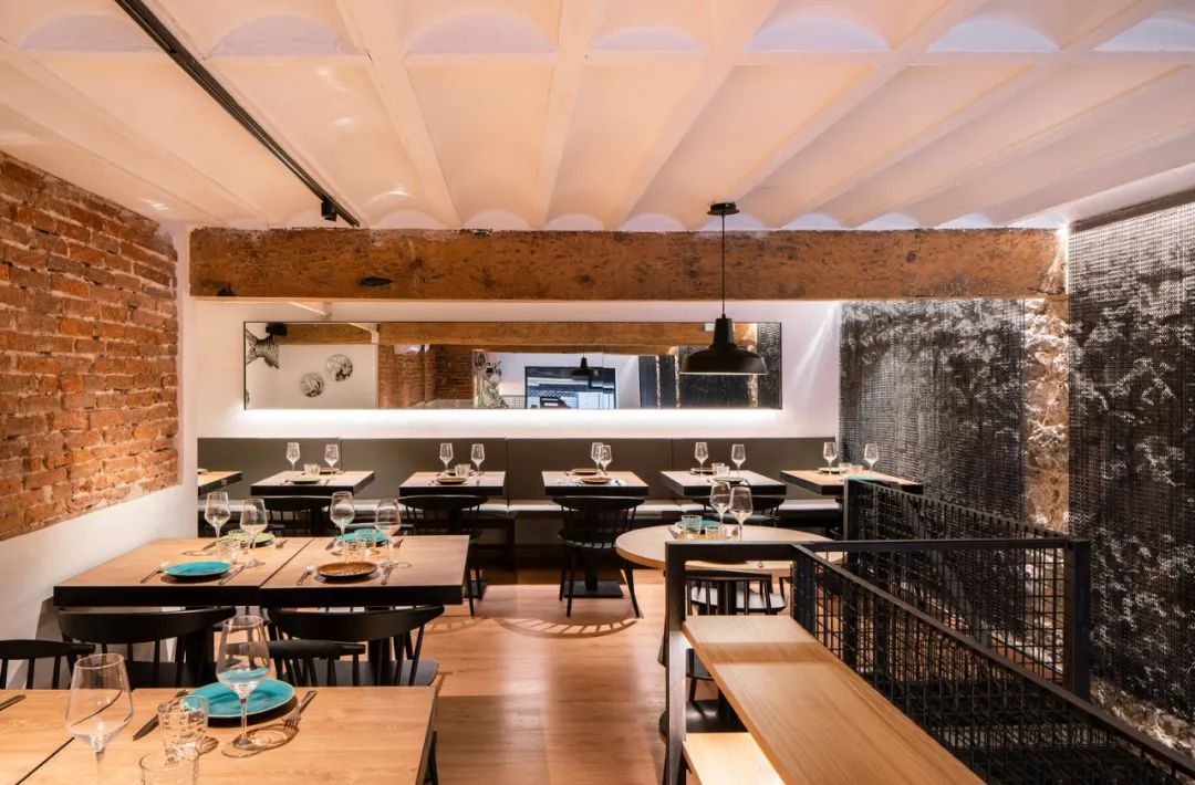 90 秒领略 100m²工业风餐厅设计魅力-14