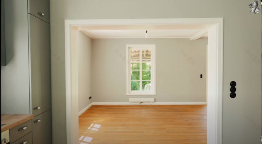 90后妈妈带家人住进森林别墅丨德国丨Thuy Dao和老公T-50