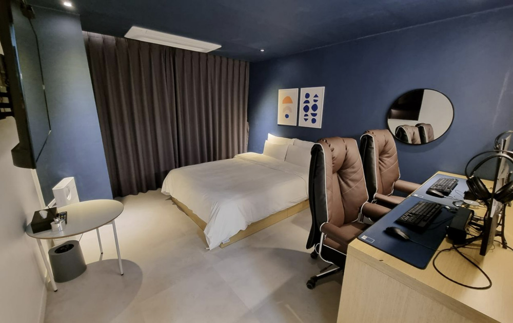 现代艺术酒店-13