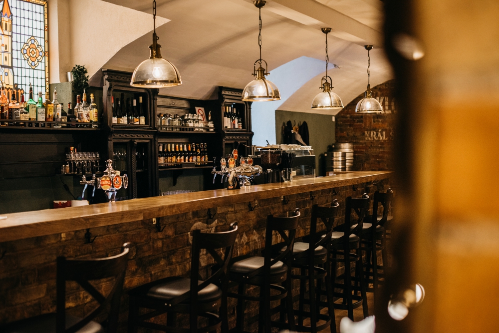 从地中海餐厅改造为经典酒馆-63