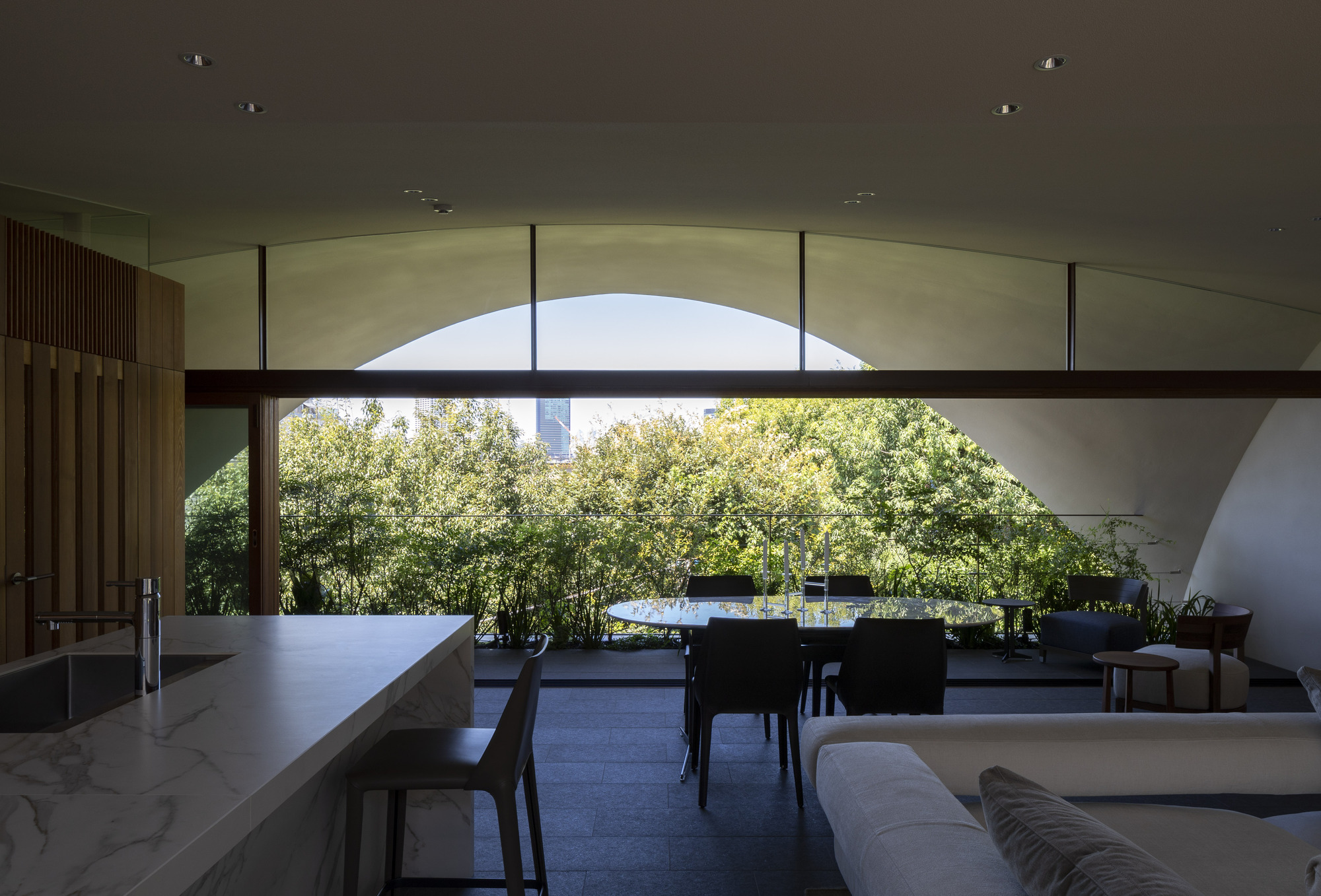 天空洞穴屋和诊所丨日本东京丨IKAWAYA Architects-11