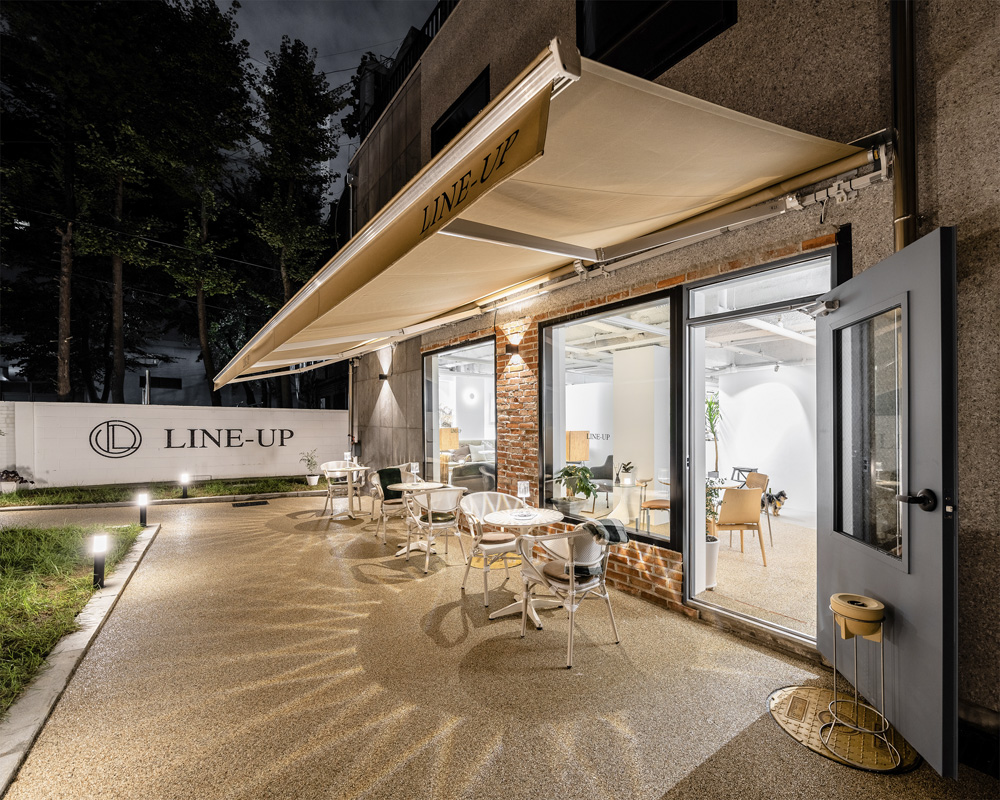 简约白色调的 Lineup Cafe-20