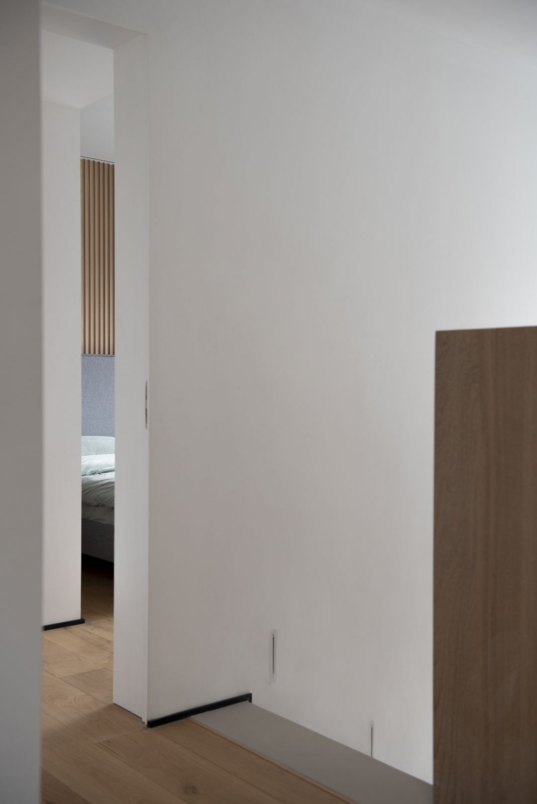 现代精致木质感的住宅-49